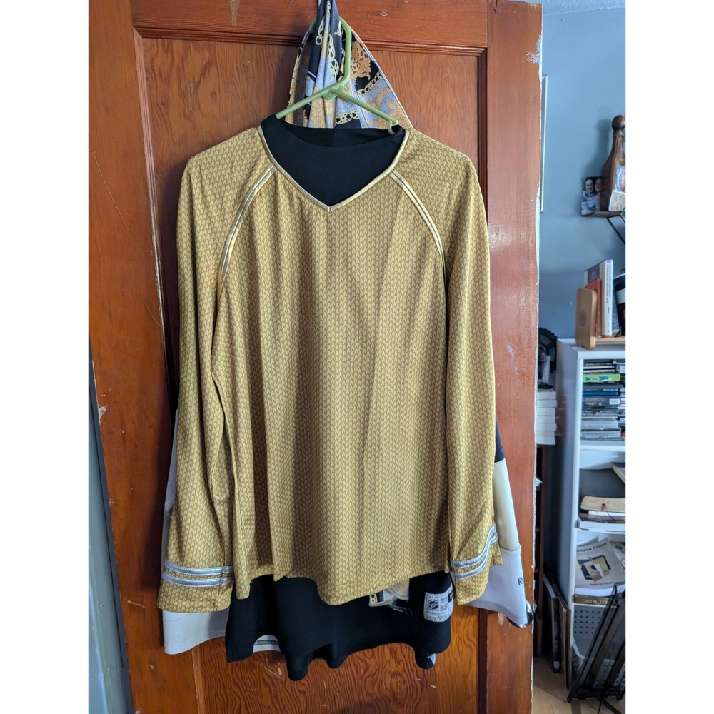 Men's Large Star Trek Captain Kirk Costume Jersey